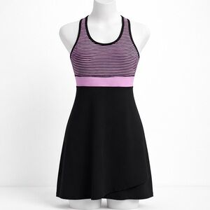 Title nine Connelly women athletic dress racerback  build in bra size XS  NWT
